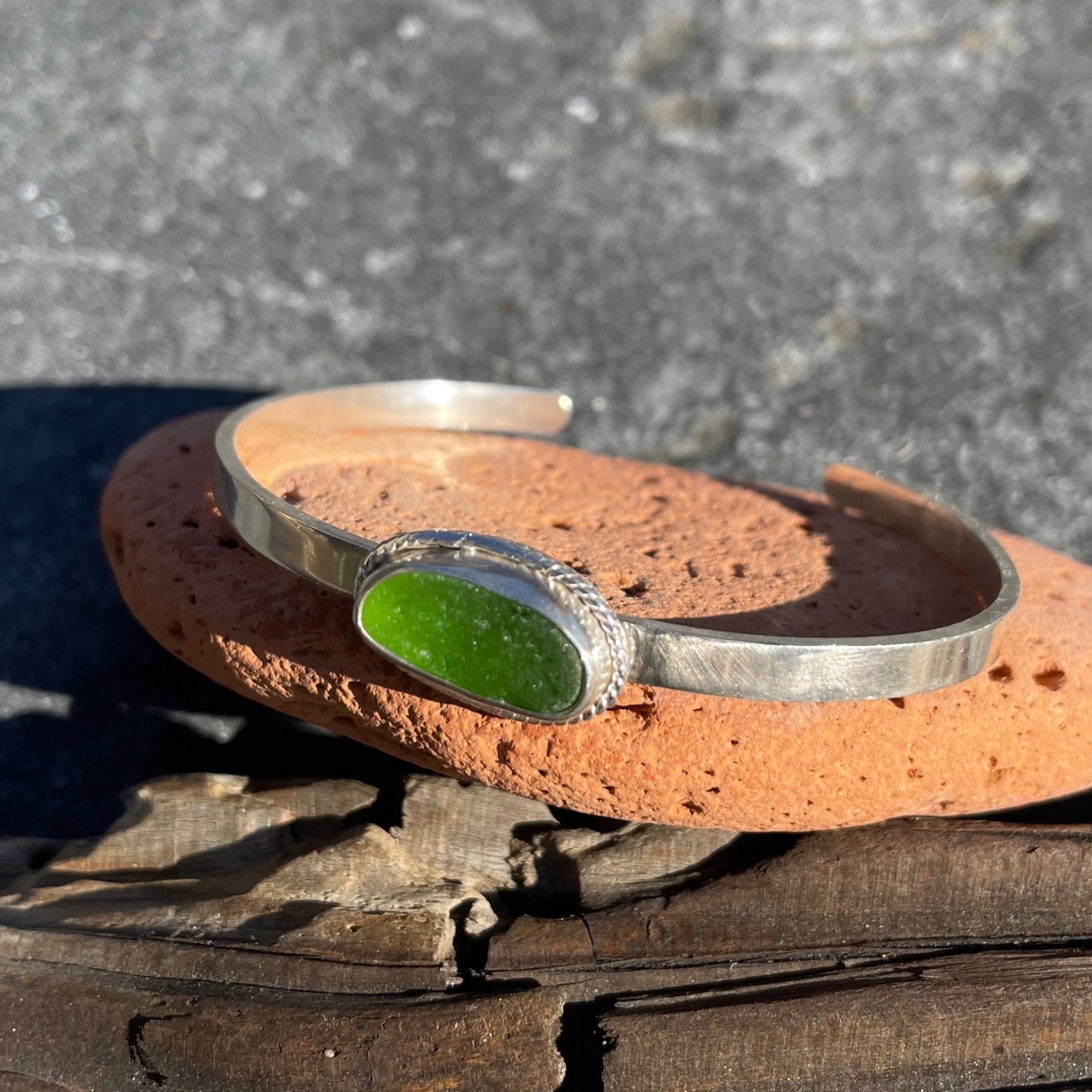 Kelly Green Twisted Oval Sea Glass Cuff Bracelet