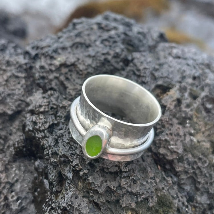 Lime Green Sea Glass Spinner Ring - size 9