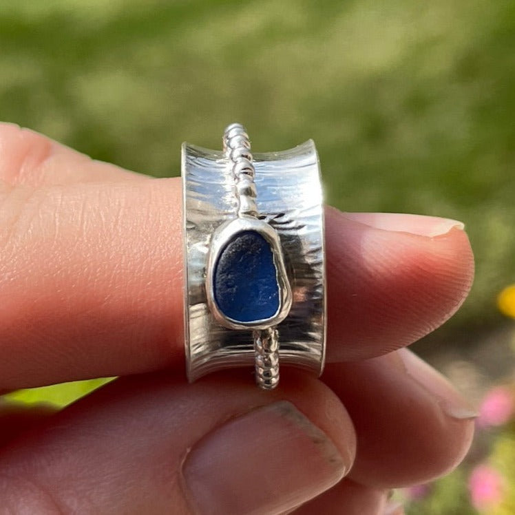 CornFlower Blue Sea Glass Spinner Ring - size 6.5