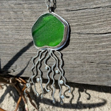 Kelly Green Sea Glass Jellyfish Pendant