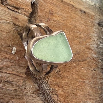 Yellow UV Sea Glass Double Banded Ring - Size 8.5