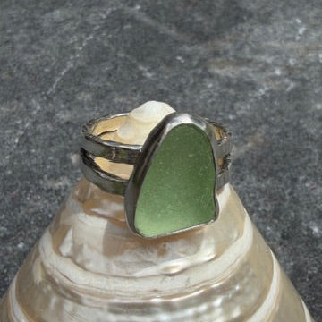 Yellow UV Sea Glass Double Banded Ring - Size 8.5