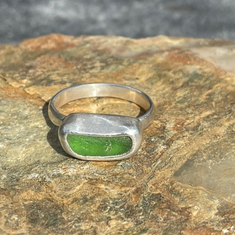 Kelly Green Sea Glass Ring - Size 5