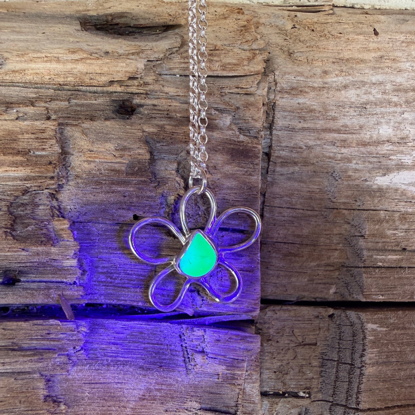 UV Green Sea Glass Daisy Pendant